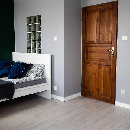 Apartament Miki วอร์ซอ ภายนอก รูปภาพ