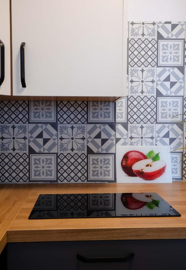 Apartament Miki วอร์ซอ ภายนอก รูปภาพ